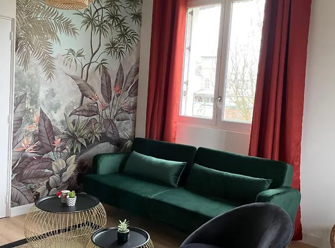 Апартаменты Saint Louis 3 Кабур